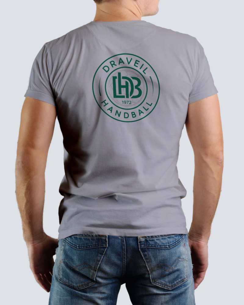 Tee shirt supporter