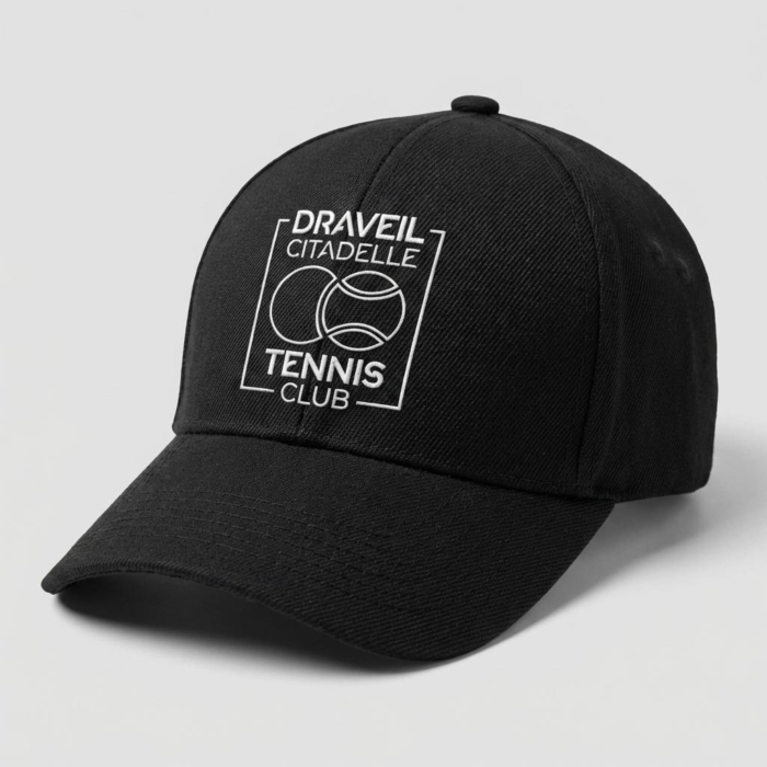 Casquette cinq panneaux du Tennis Club Citadelle de Draveil avec le logo du club imprimé