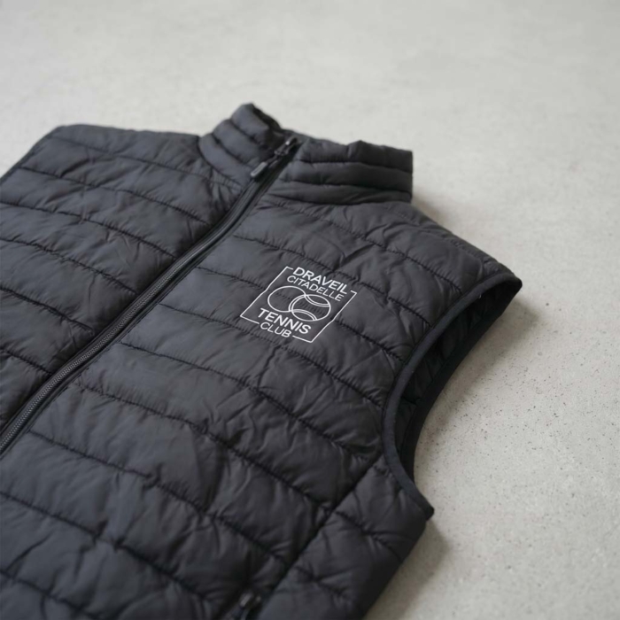 Doudoune sans manche avec le logo du club imprimé côté coeur